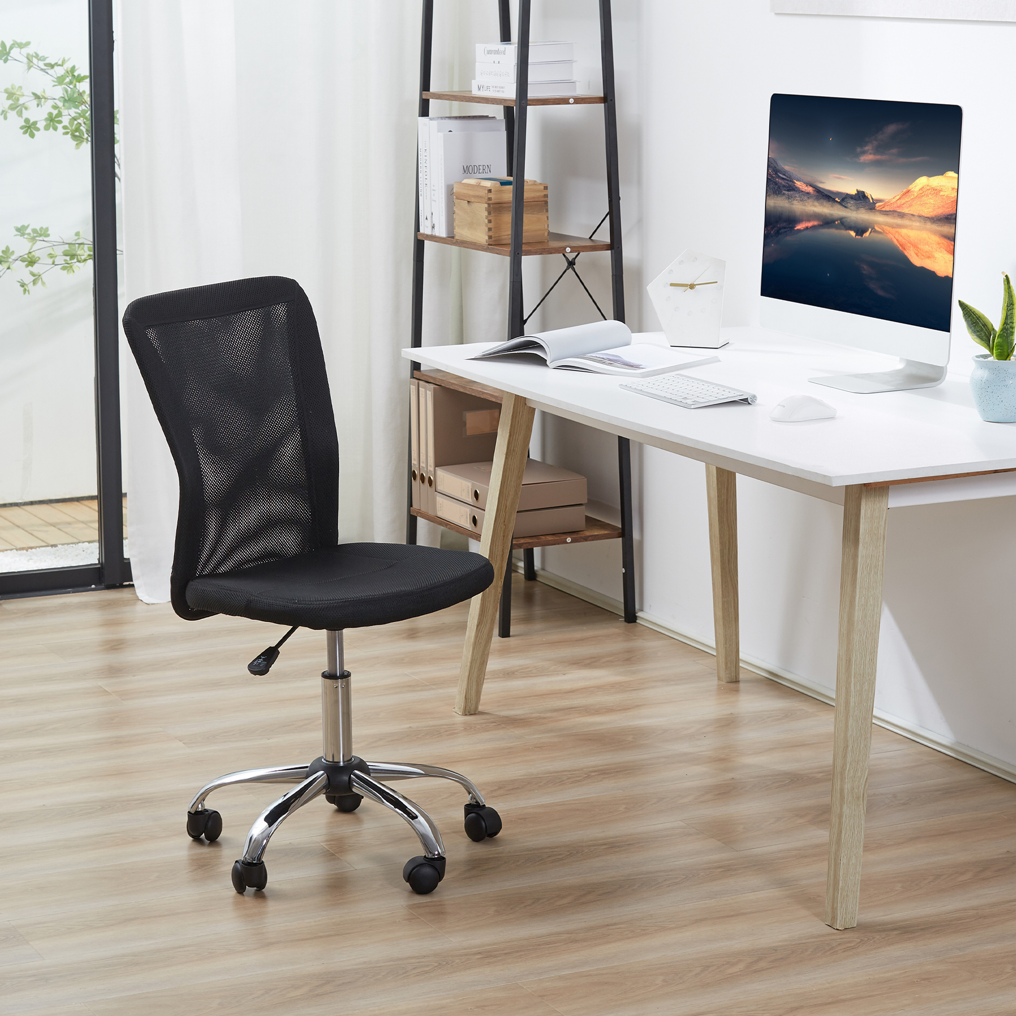 Image of Ergonomic Office Chair, Height-adjustable Desk Chair, Chair With Breathable Backrest, For Office, Home Office, Loadable Up To 100 Kg, Black