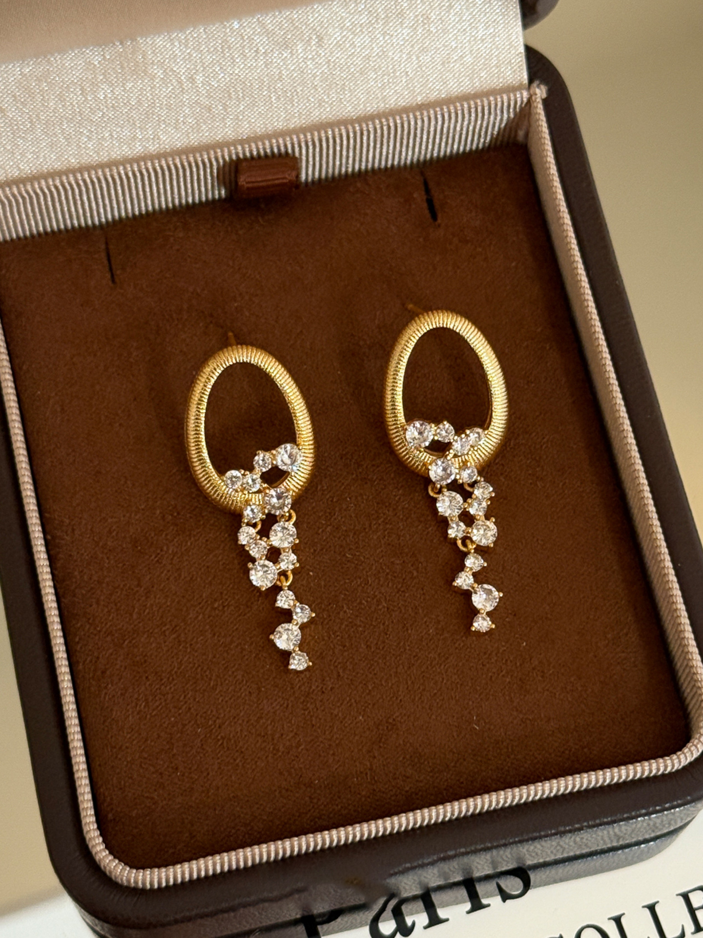 Round Tassel Earrings, Retro Court Style, Minimalist Fashion Stud Earrings, Light Luxury High-Grade Jewelry Wholesale