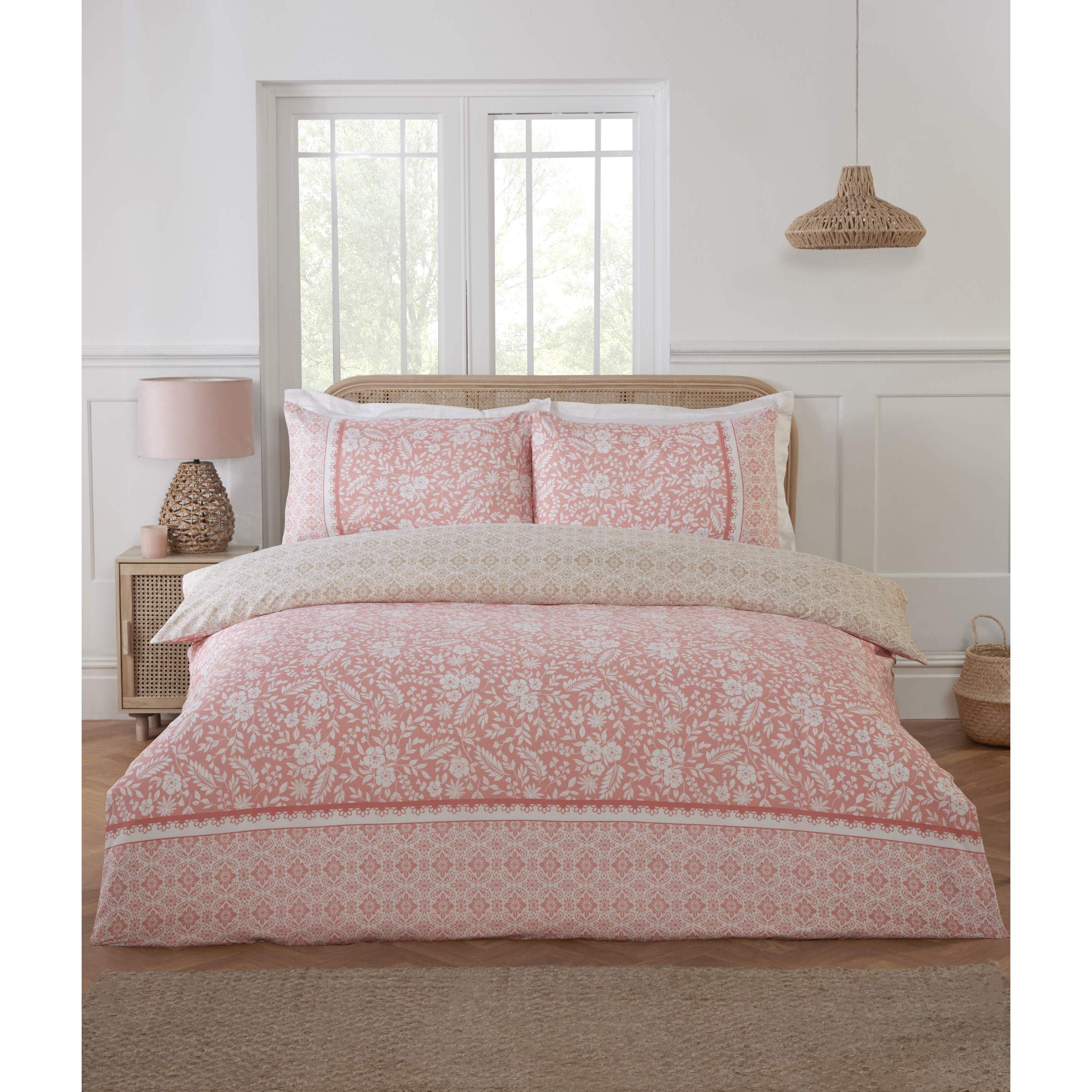 TEMU Garden Duvet Cover Set – Single, Double & King Sizes | Reversible Spring Floral & Geometric Print Bedding In Navy Or Blush | Soft, Comfortable &