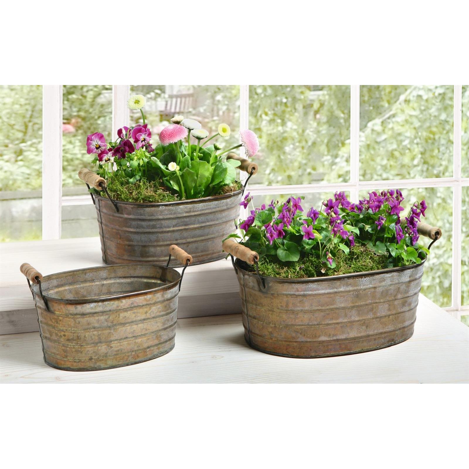 E-shop 3er Set Metallwannen mit Holzgriffen, Blumenkübel, Outdoor Pflanzkasten, Blumenkasten, Pflanzkübel, Pflanzgefäß, Gartendeko für Draußen