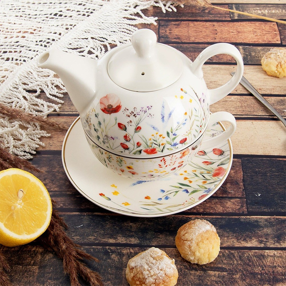 3-piece Porcelain Teapot And Cup Set