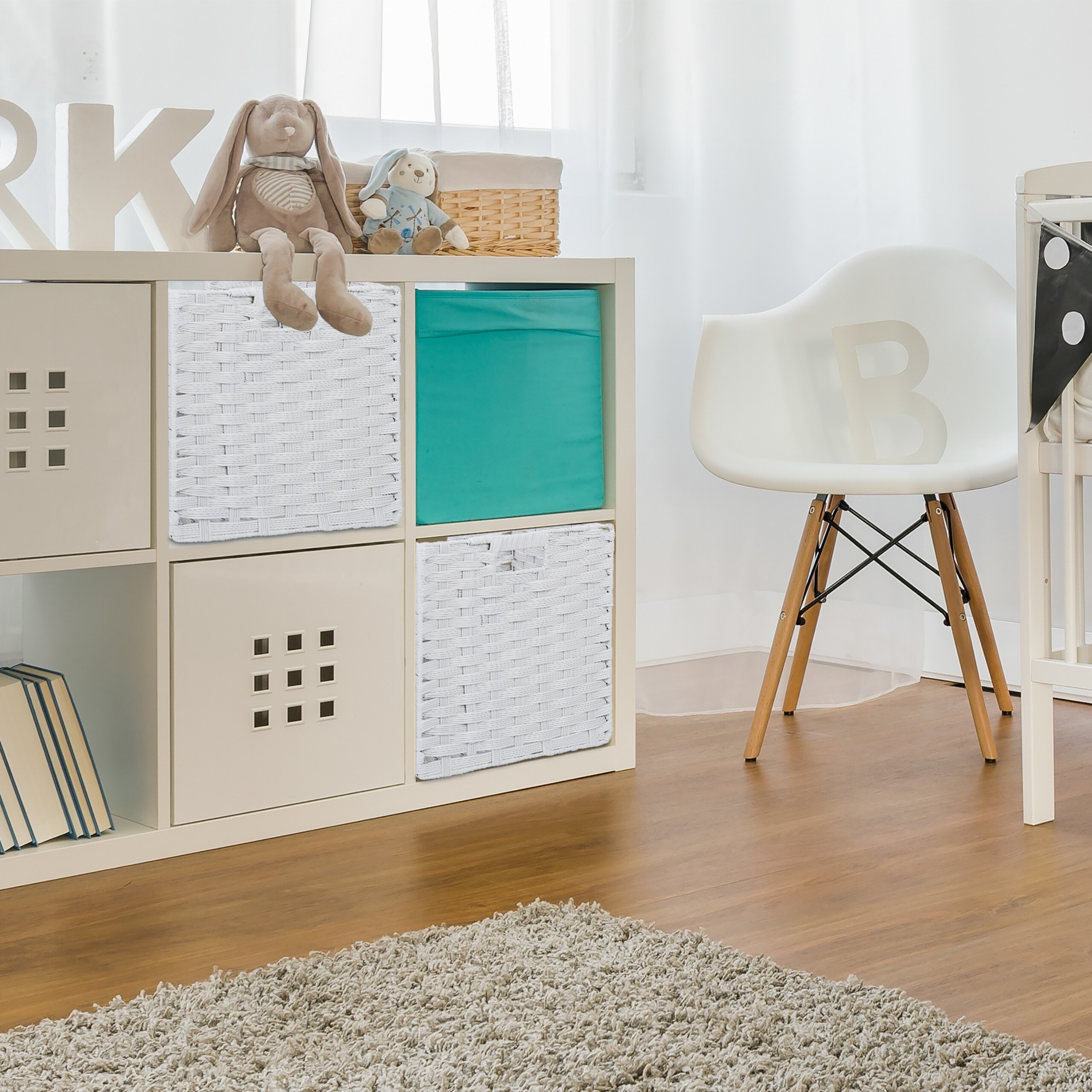 4 Storage Baskets in White, Compact and Stylish