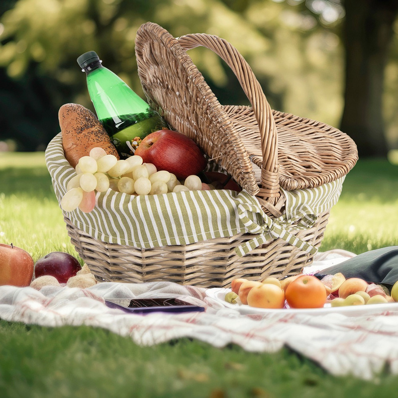 Woven Wicker Picnic Basket With Lid, 42x32x35 Cm