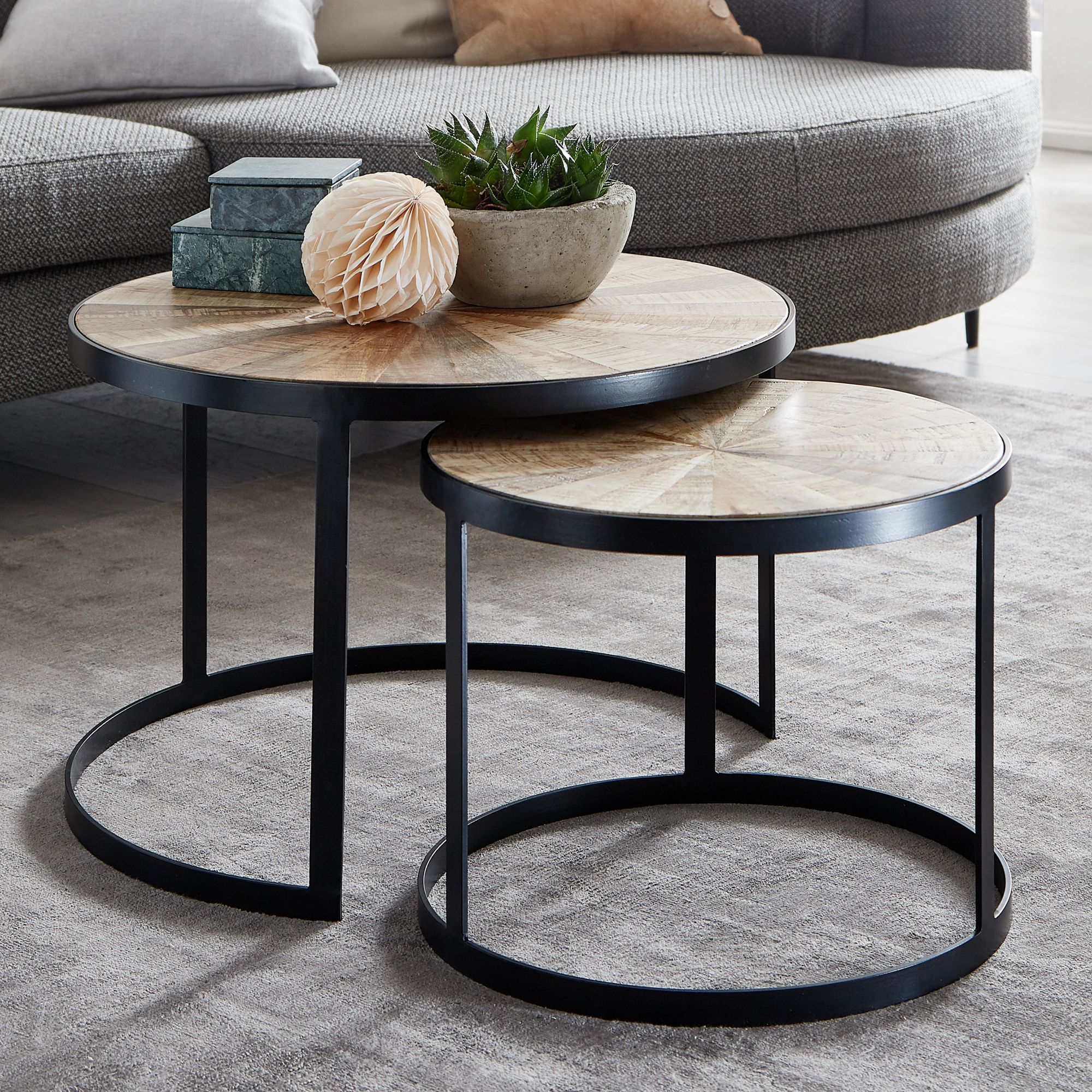 Coffee Table 2pcs Set Mango Solid Wood Round, Living Room Table With Brown Metal Legs, 2-part Table Set Wood / Metal Black
