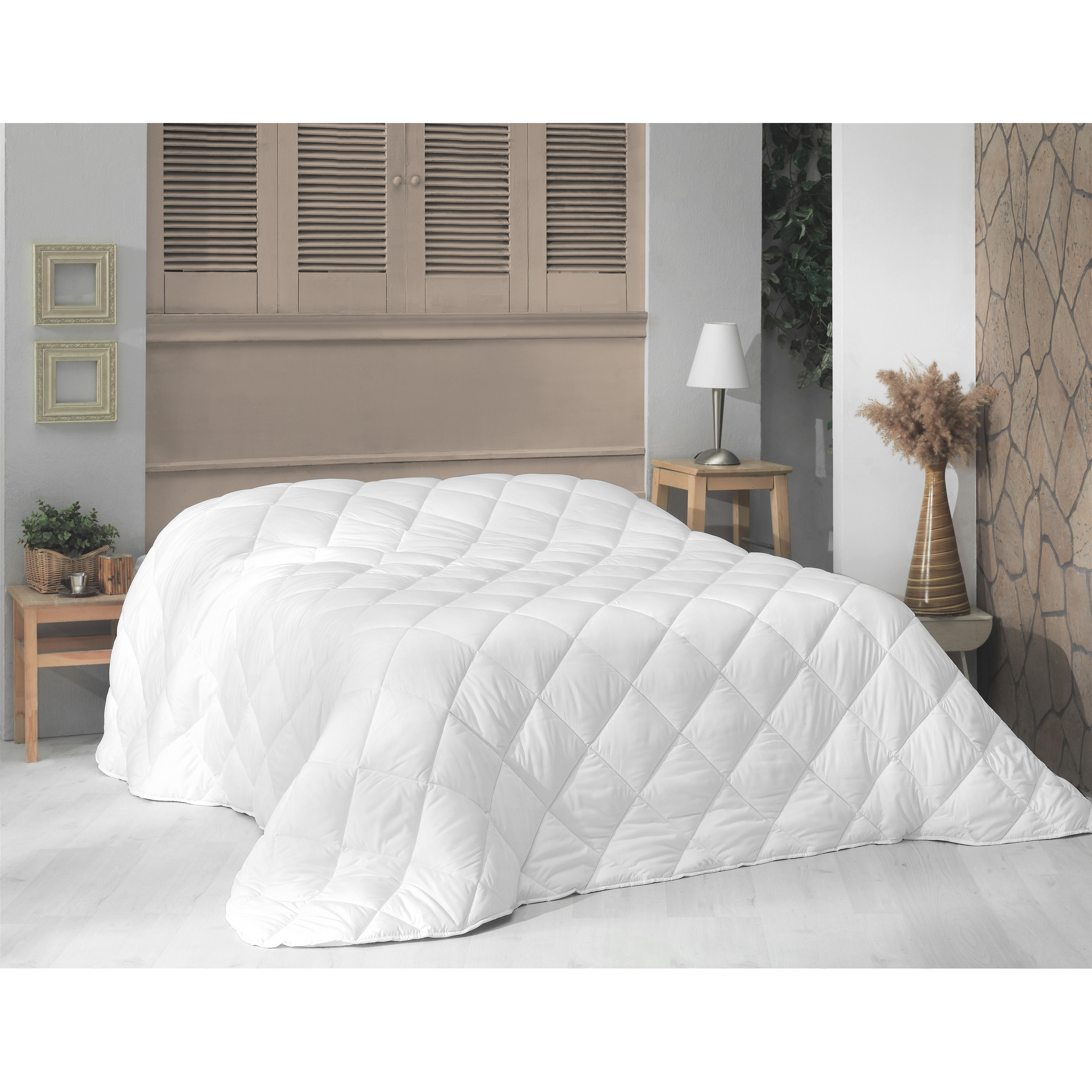 Quilted Square Bedspread, Soft And Lightweight, Decorative Bedding For Bedrooms, Guest Rooms, And Vacation Homes