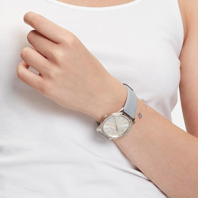 Women'S Analog Wristwatch, Rosé Finish, Modern Design, Elegant Timepiece for All Occasions