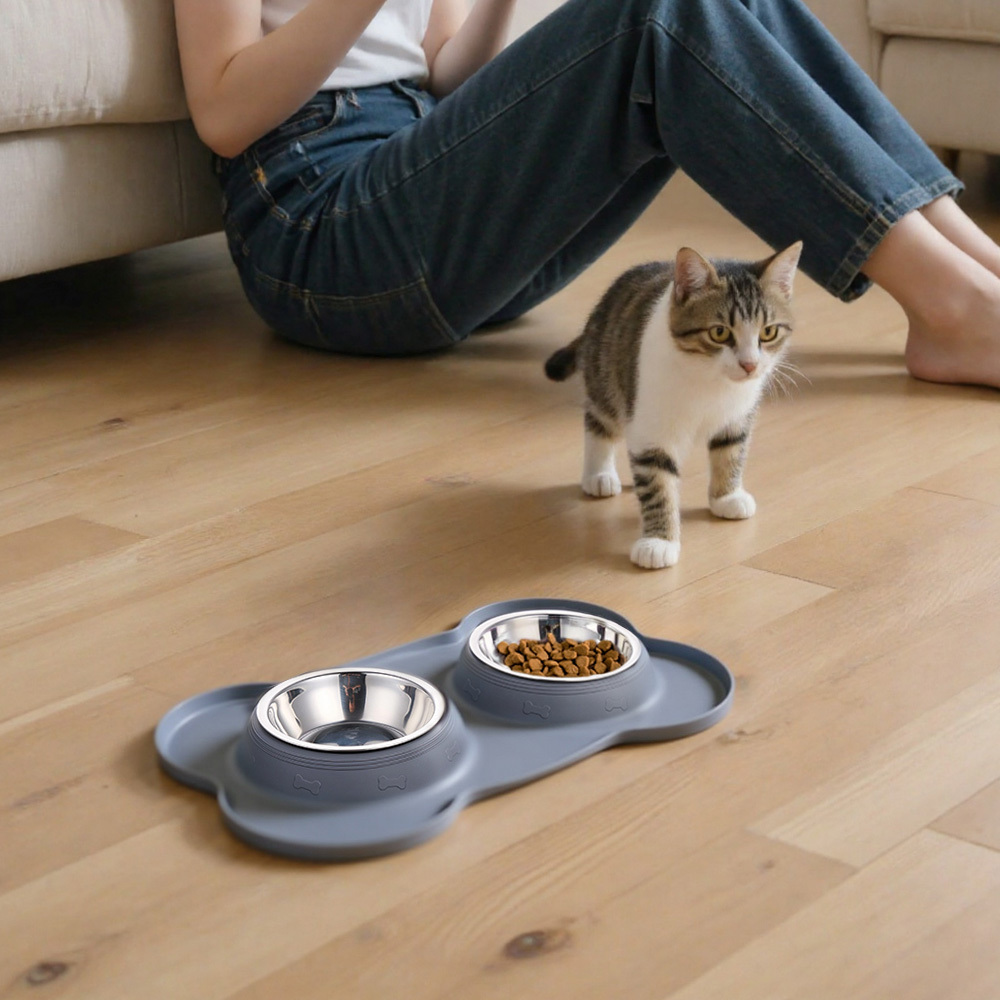 Cat and Dog Bowls, Cat Dog Food Bowls Double Pet Bowl with Non-Spill Mats Tray Food Water Feeding for Puppies Cats 34.5*21*3.5cm