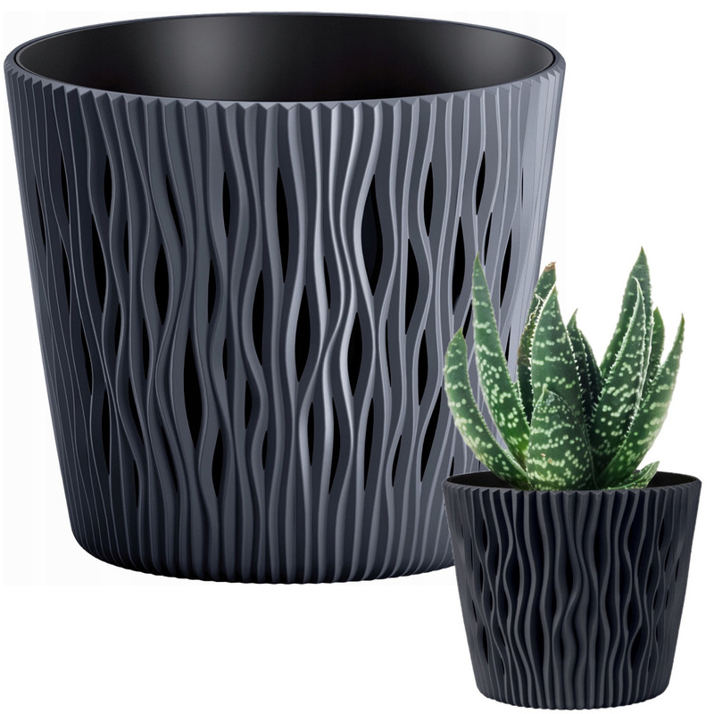 Decorative Openwork Planter Pot Cover 16cm With 1.7l Insert