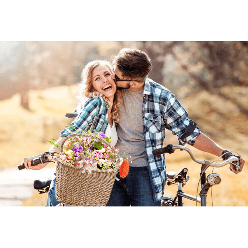 Spacious and Durable Bicycle Handlebar Basket with Wicker Design