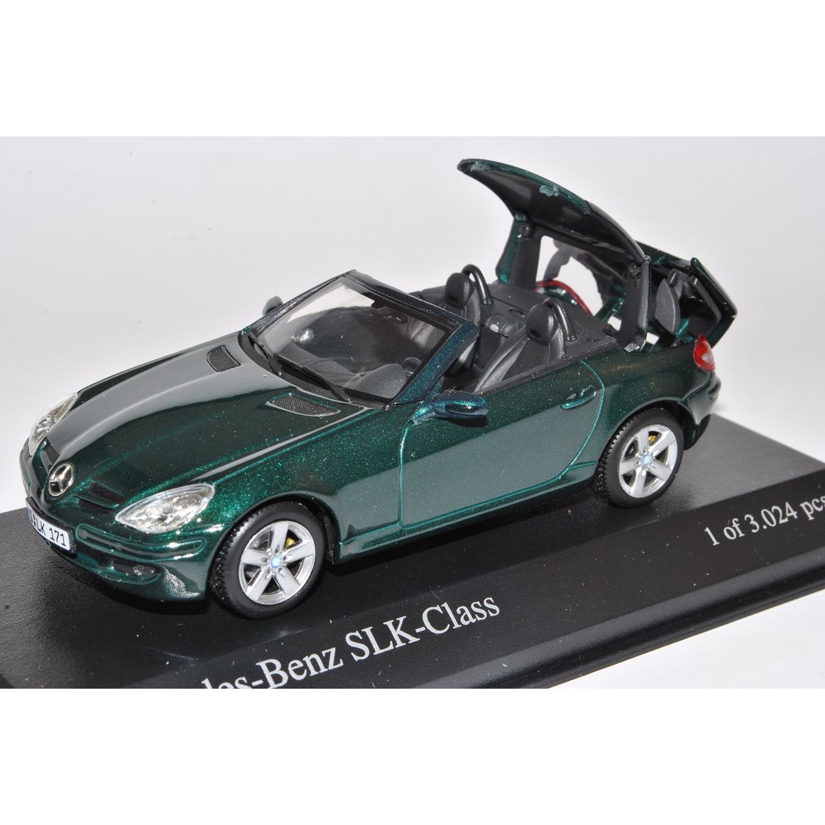 Mercedes-benz Slk Green 2004-2011 With Opening Roof R171 1/43 Model Car