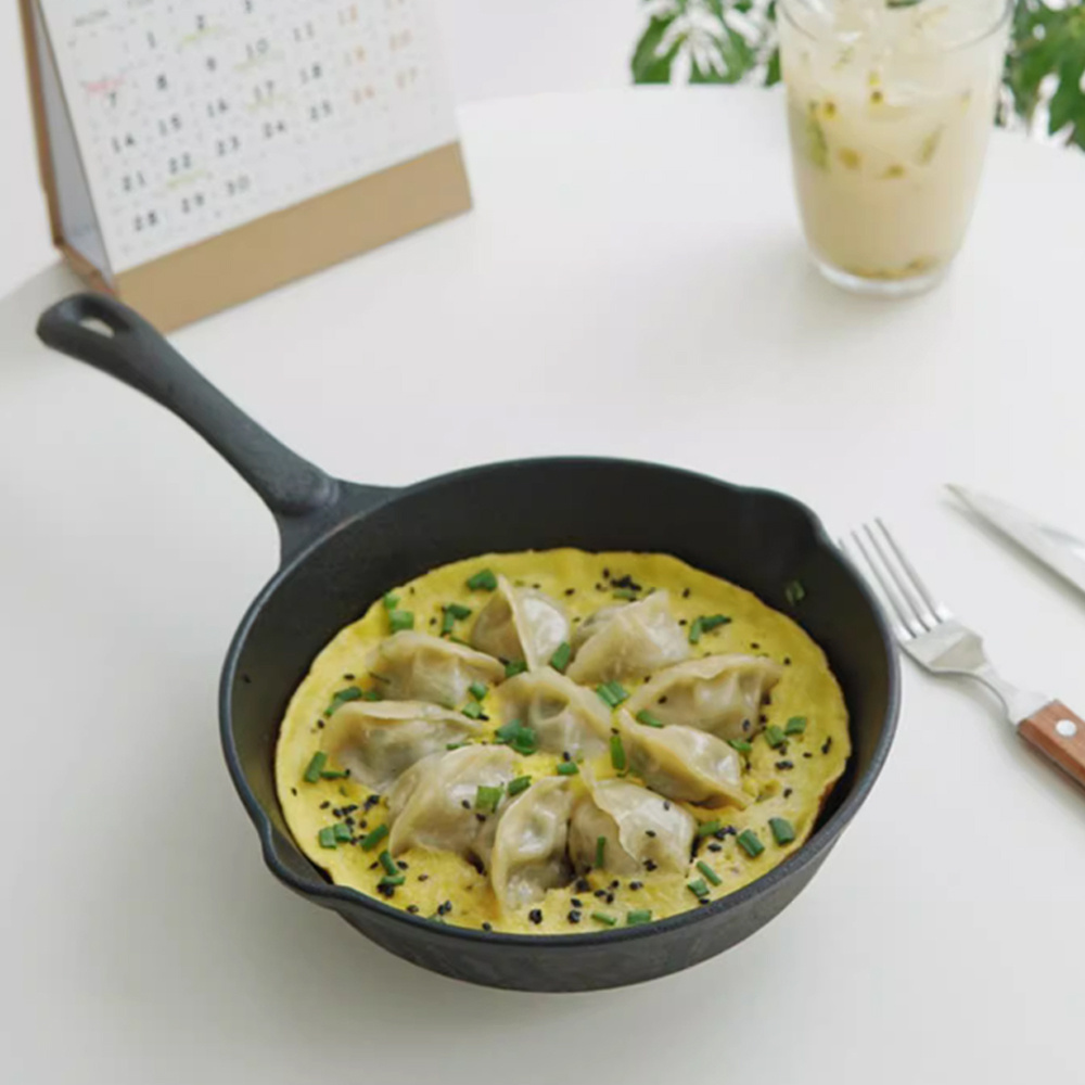 TEMU 1 X Double-spouted Flat-bottomed Frying Pan, Heavy-duty Cast Iron, With Handle, Anti-spill Design For Cleaner Cooking. Ideal For Frying Eggs,