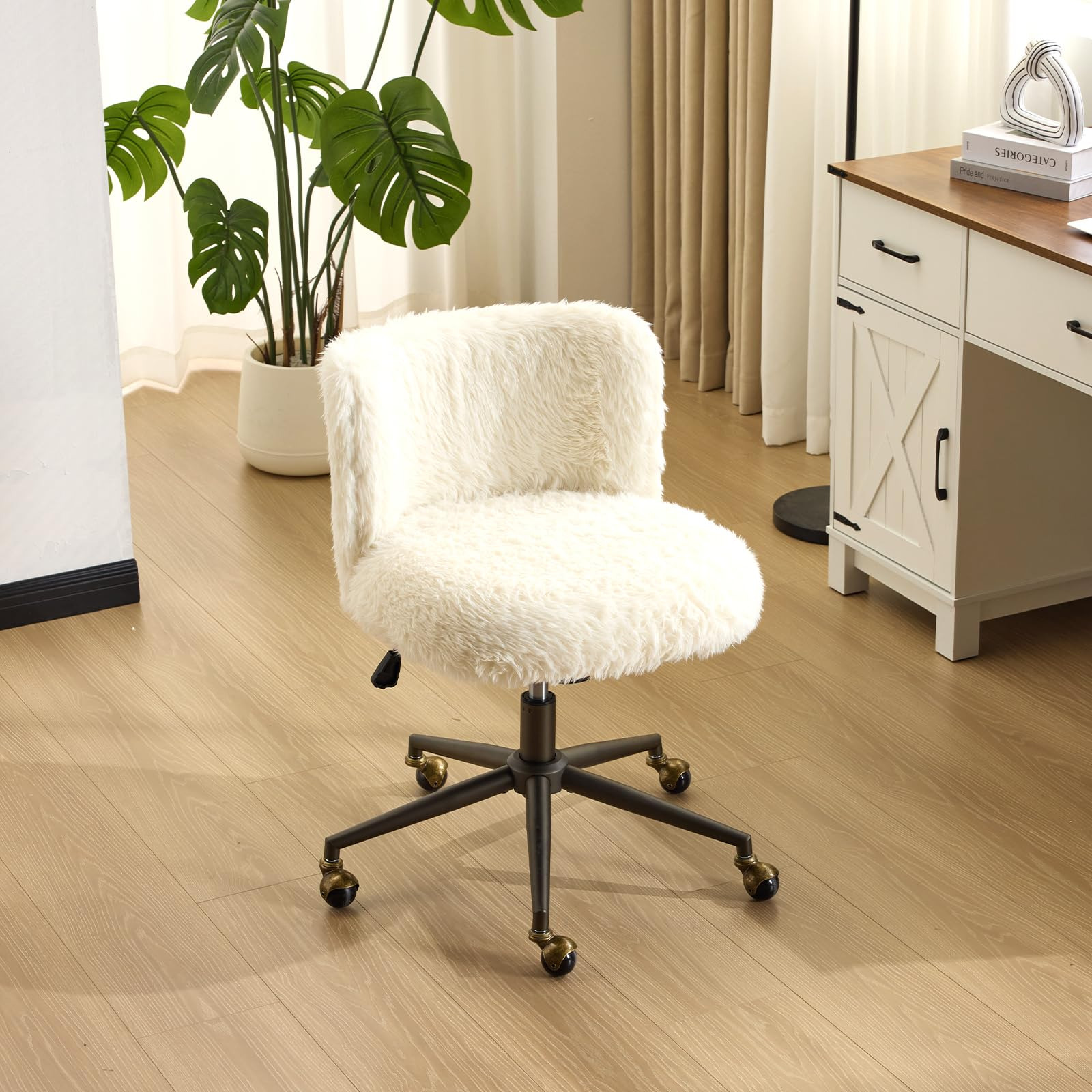 Image of Bonnlo Home Office Chair, Armless Office Chair, Desk Chair, Vanity Chair, Swivel Chair With Wheels, Height Adjustable, Home Office, Makeup, Plush (beige)