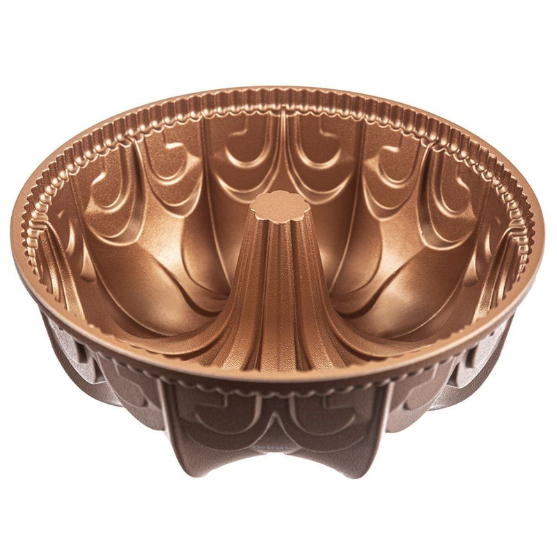 Cake Mold With Chimney, 23.5 Cm