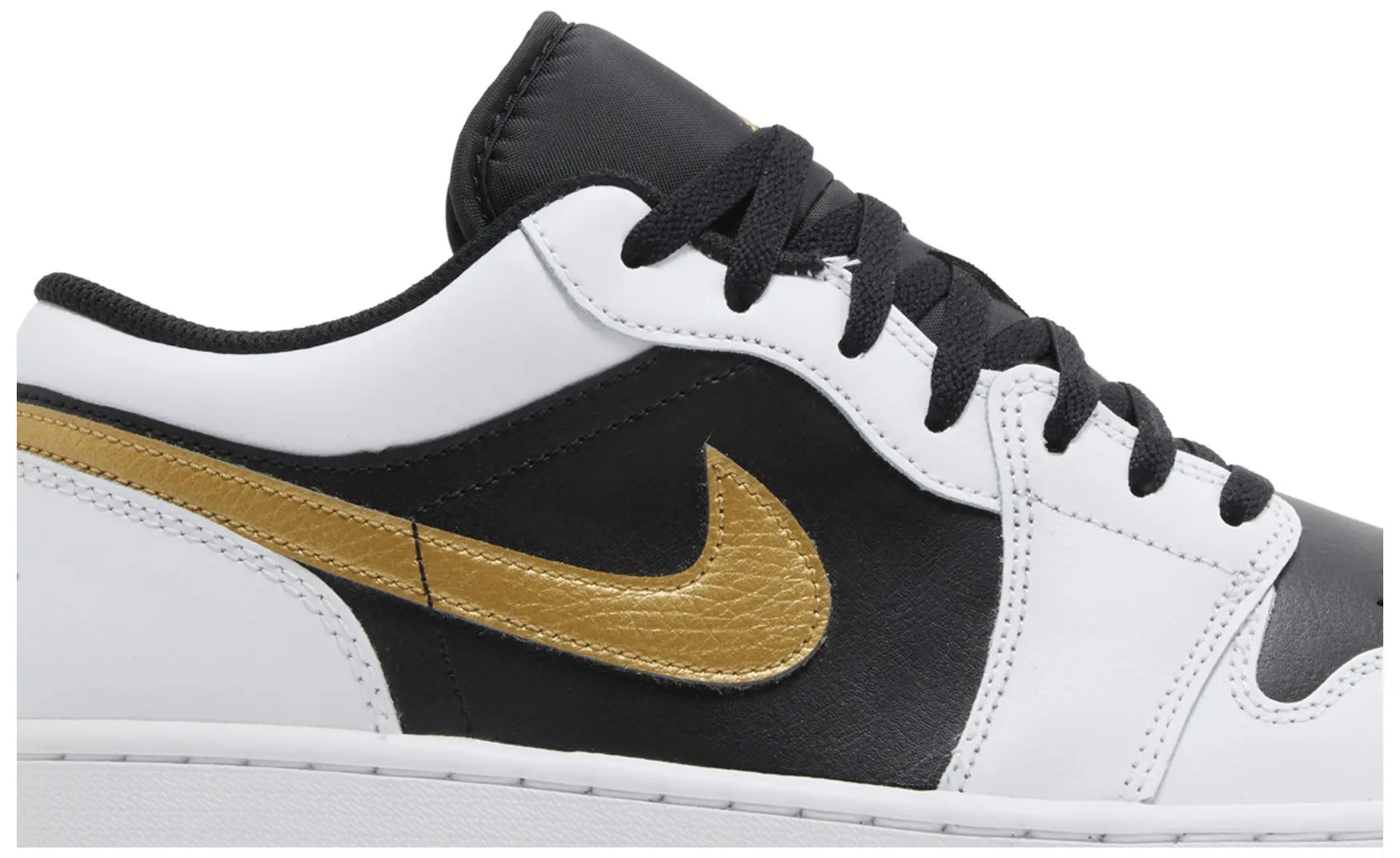  1 low sneakers in white mens lifestyle casual sneakers premium comfortable footwear model 553558 172 Product details 2