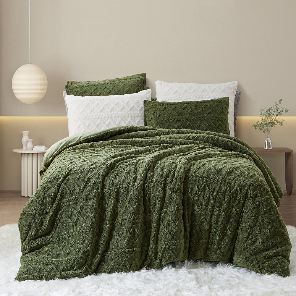 

Plush Bedding Khaki Fluffy Bedding Flannel Duvet Cover With Zipper And 2 Pillowcases 80x80cm