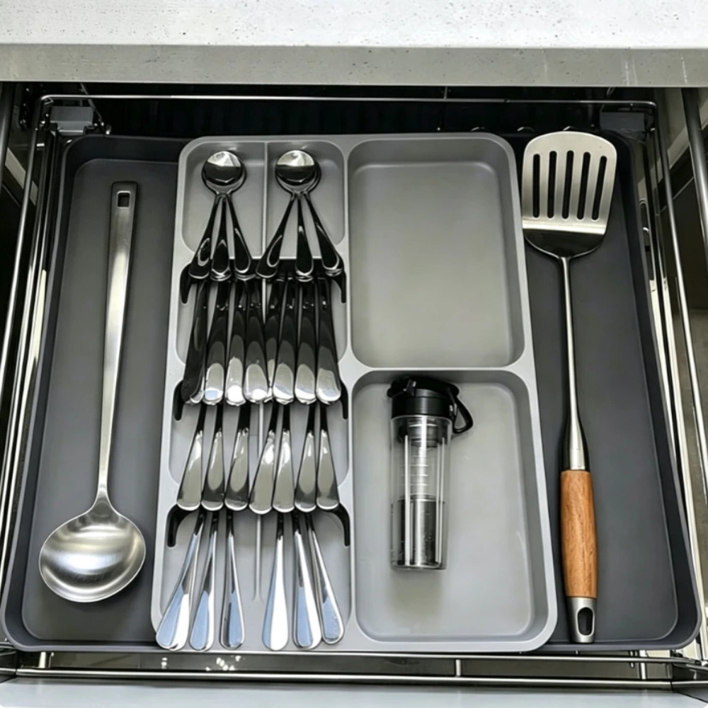 Image of Adjustable Cutlery Tray For Drawers, Expandable Kitchen Utensil Organizer With 10-12 Compartments, Plastic Drawer Insert For Forks Spoons Knives, Space- Rack, 43x32x27 Cm