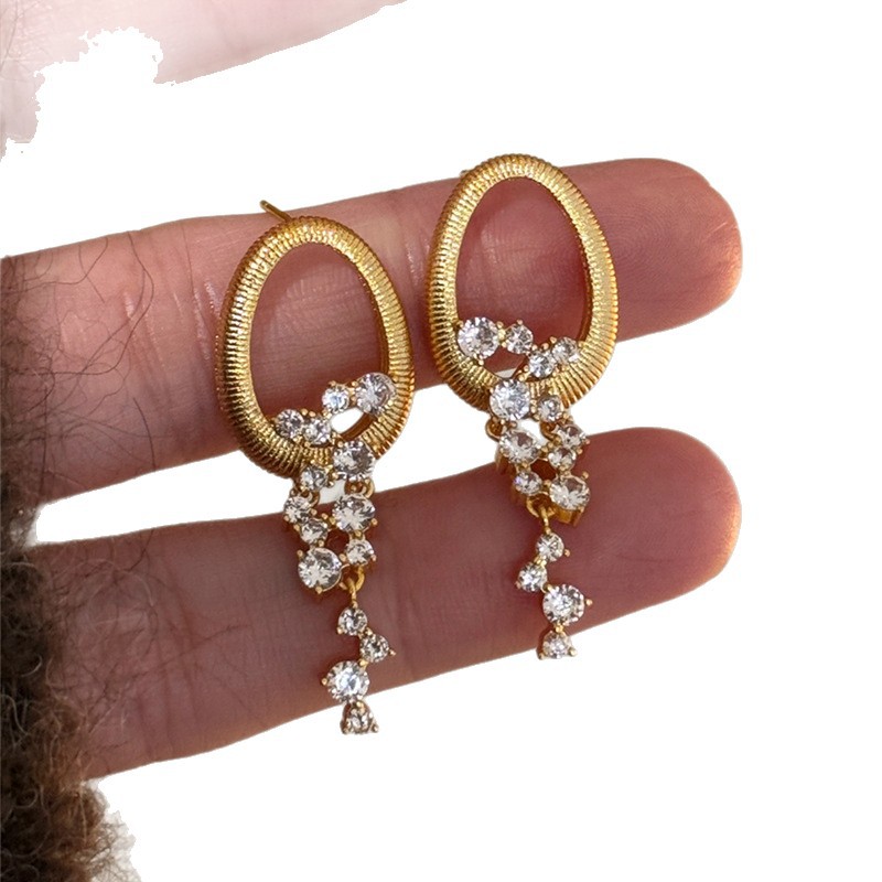 Round Tassel Earrings, Retro Court Style, Minimalist Fashion Stud Earrings, Light Luxury High-Grade Jewelry Wholesale