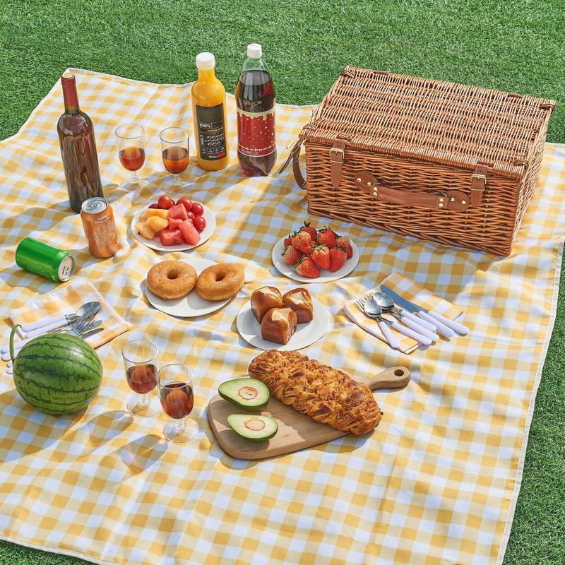 Picnic Basket For Complete Set With Plates, Glasses, Cutlery, Woven Willow Blanket In Yellow/white