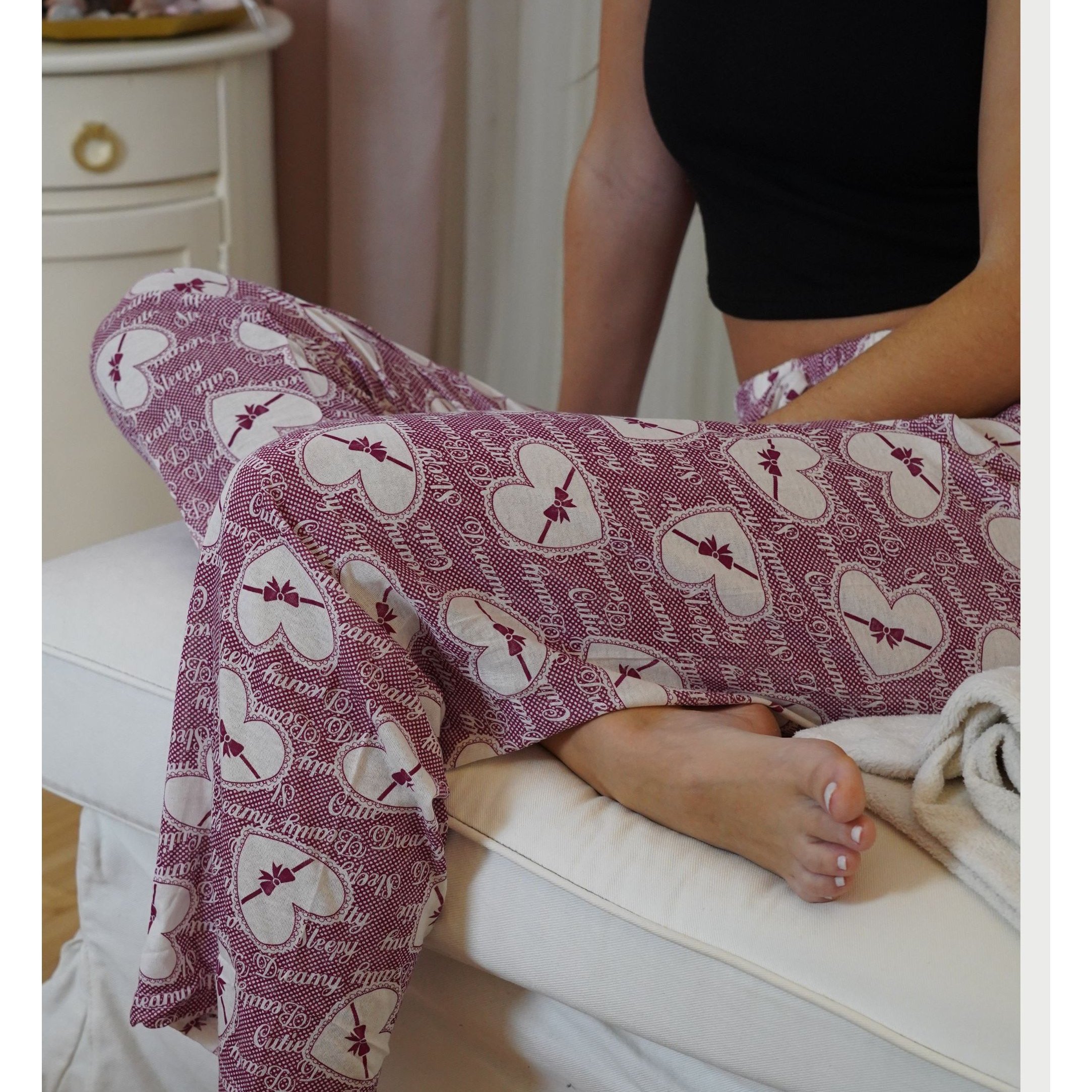 Image of Heart-print Sleep Pants In For Leisure & Nightwear – Women's Pajama Pants Made Of 100% Cotton – Soft, Breathable & Comfortable