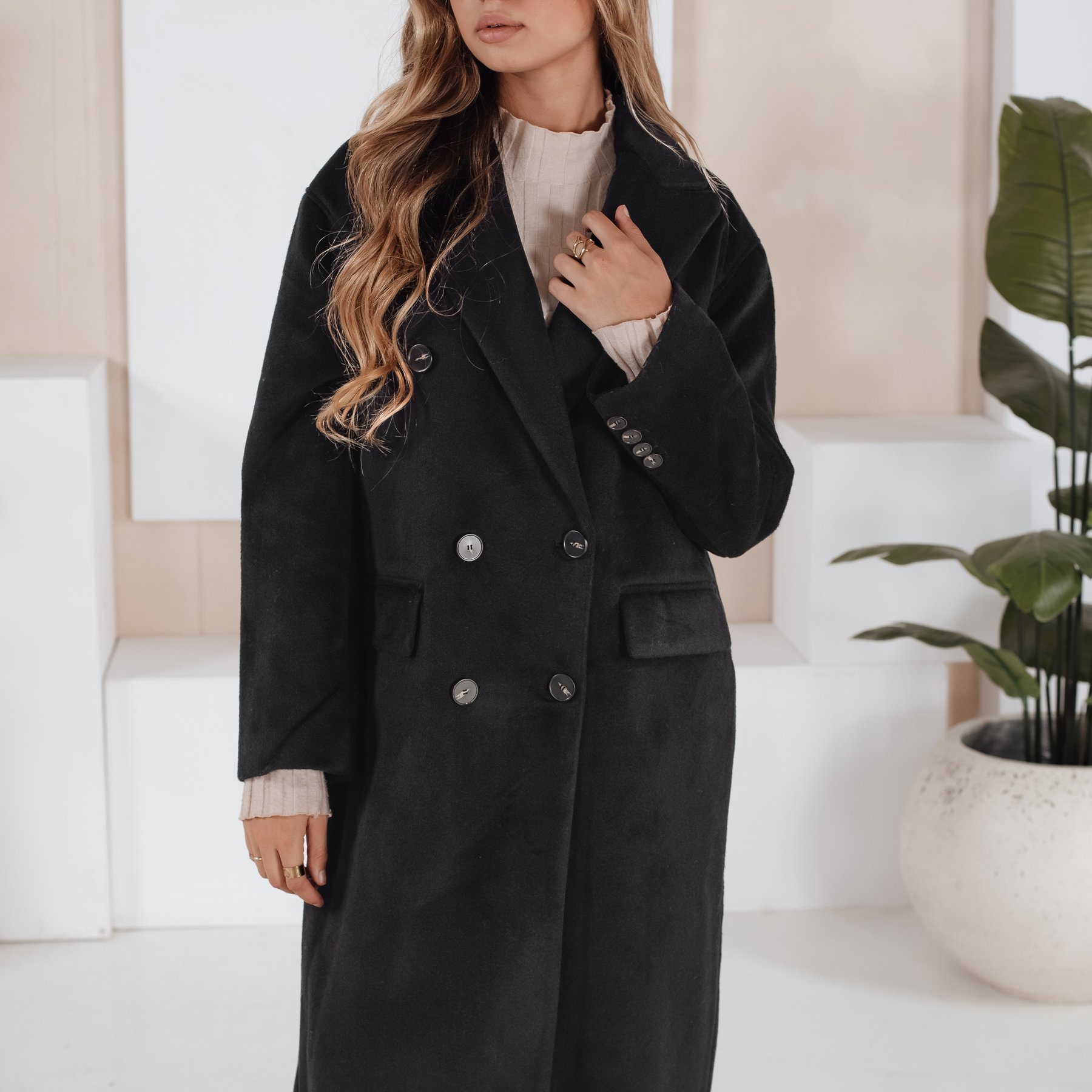 Women's Oversize Long Winter Coat With Wide And Double-breasted Button Closure, Elegant Coat With Flap Pockets, Classic Outerwear Winter, Stylish Coat For Everyday Wear And Special Occasions, 0766
