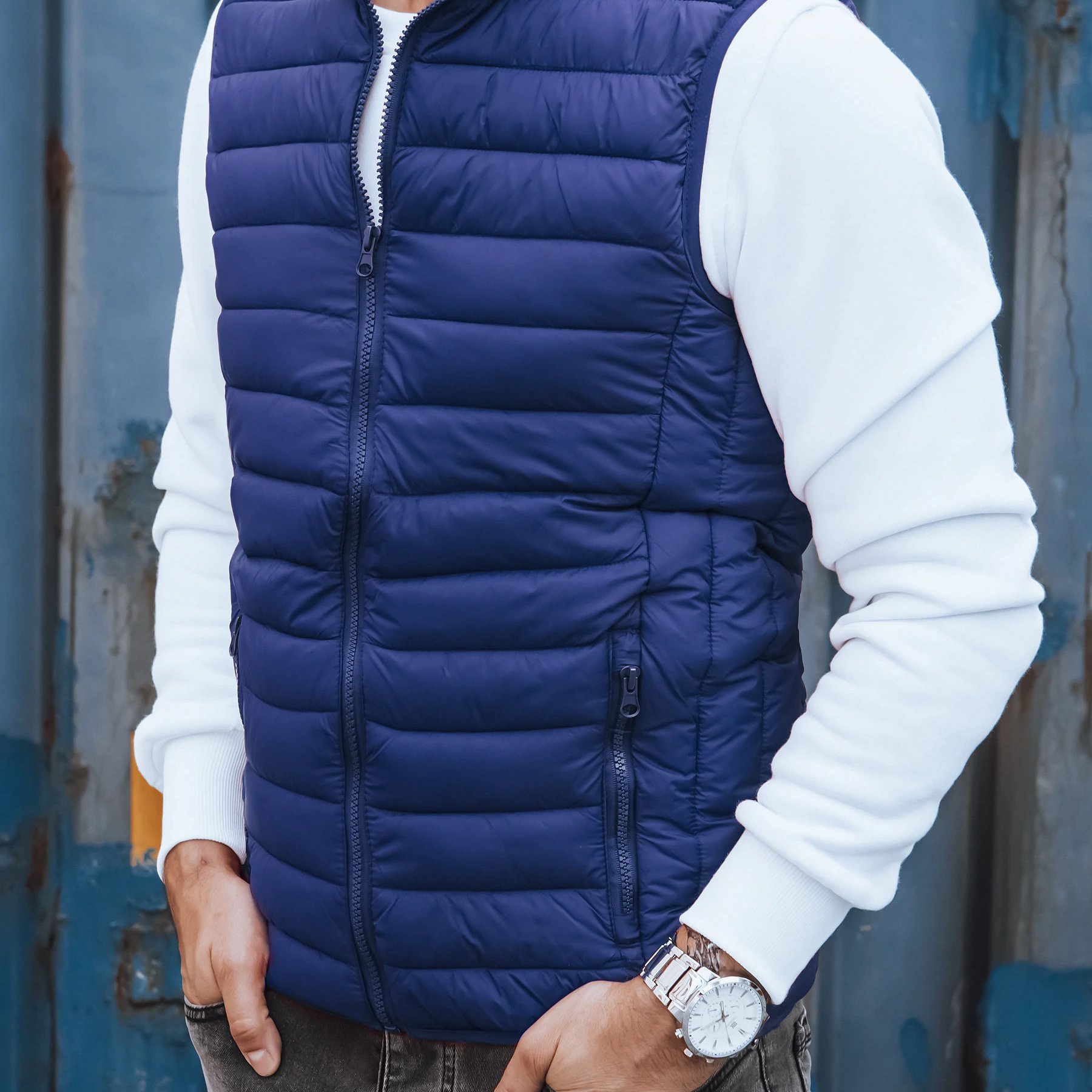 Image of Men's Quilted Vest With Zipper, Without Sleeves, Internal Pocket And 2 External Zip Pockets, Lightweight And Practical, Everyday Vest, Casual Sleeveless Jacket For Spring, Autumn And Cold Days, 4124.