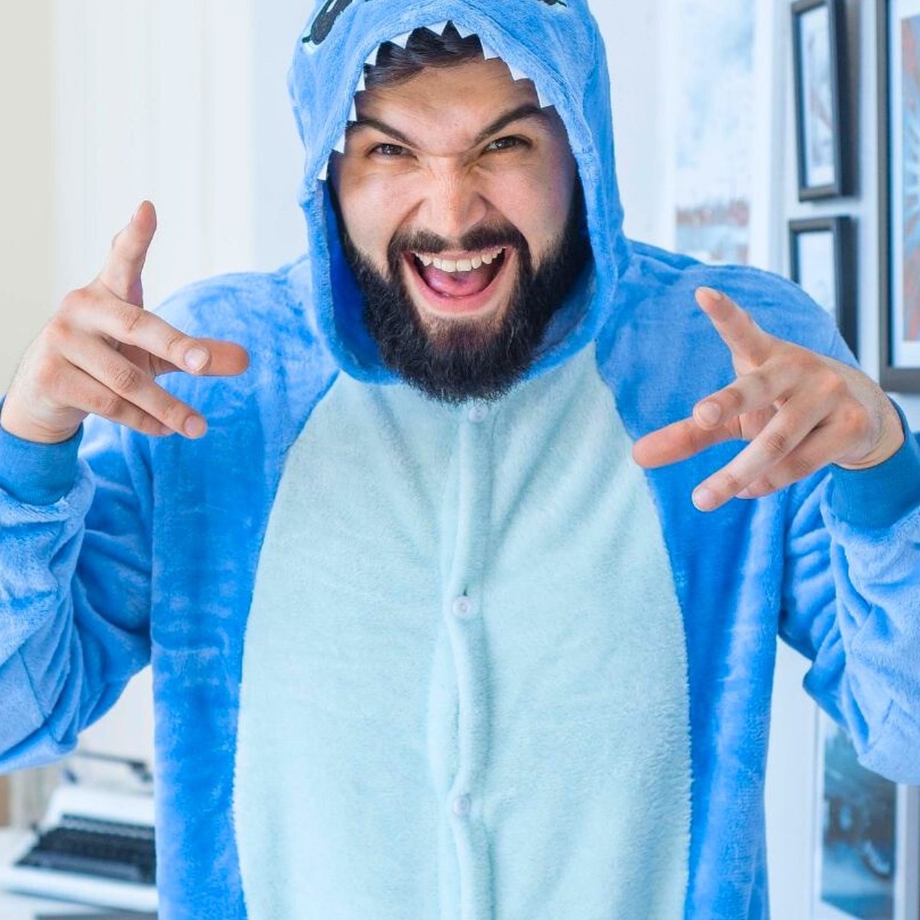 Plush Pajama Cosplay Costume With Hood And Pockets, Nerd Hunters, 100% Polyester, Autumn And Winter, Casual, Party, And Everyday Wear, S - Xxl (145 - 195 Cm)