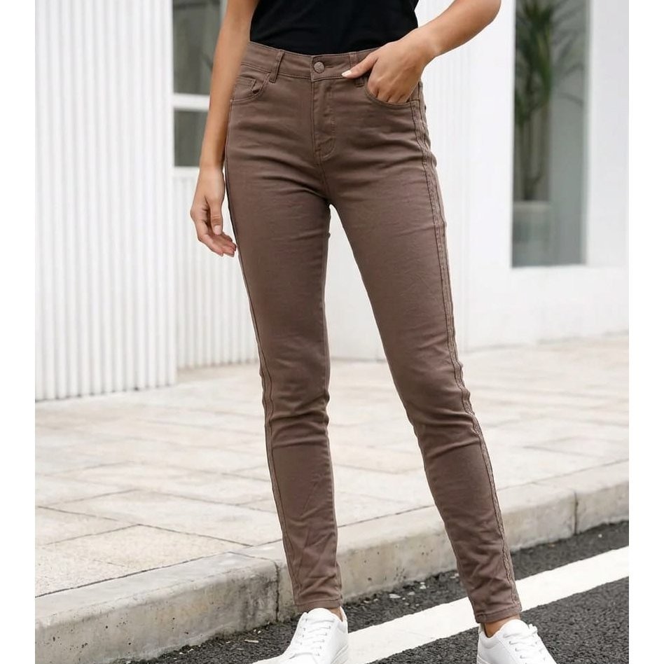 Denim Collection Women: Slim-fit Jeans With Decorative Side Stripe – Elegant Stretch Trousers In Brown