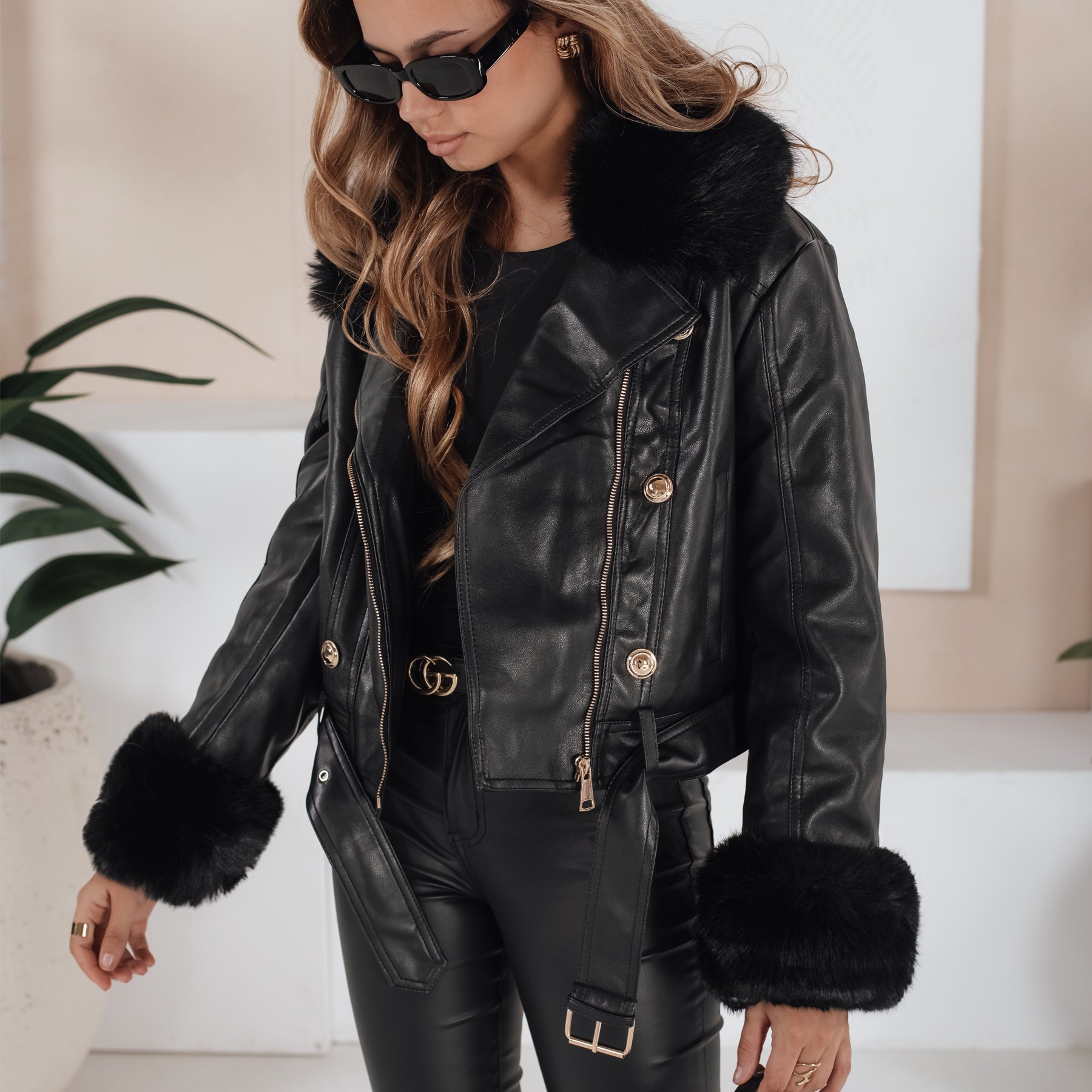 Image of Women's Winter Jacket In Faux Leather With Detachable Faux Fur, Elegant Double-breasted Jacket With Waist Belt, Fashionable Padded Outerwear For Everyday Wear And Special Occasions