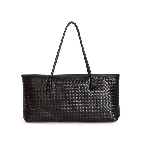 womans woven pattern tote bag with hand and shoulder straps