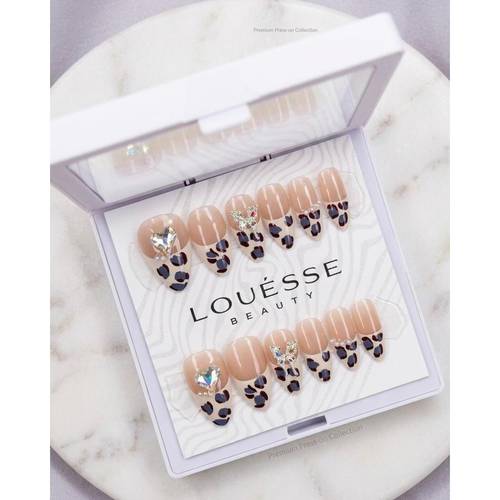louésse takma tırnak 12’li leopar desenli taşlı nail set