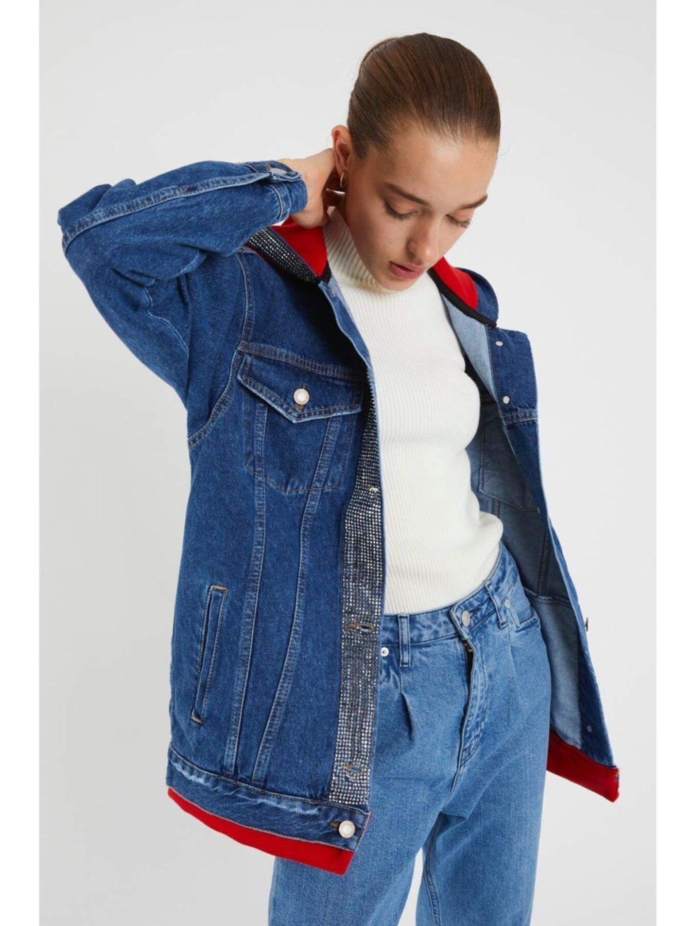 Kadın Oversize Taşlı Kapşonlu Kırmızı Kot Mont