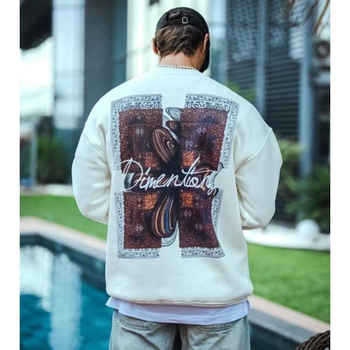 Uzun Kol Bisiklet Yaka Ön Ve Arka Baskılı SweatShirt - Beyaz: retailer-supplied image